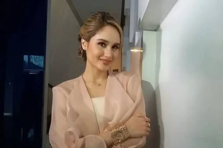Cinta Laura Ingin Buat...