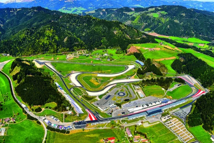 MotoGP Austria 2022:...