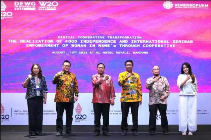 Menkop dan UKM Teten...