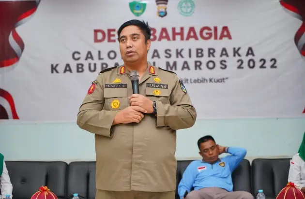 Bupati Maros Beri Pembekalan...