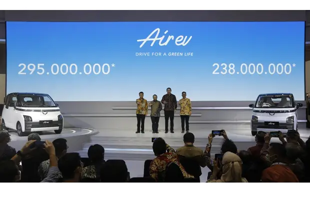 Keren! Wuling Luncurkan...