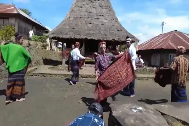 Serunya Menikmati ‘Sepotong...