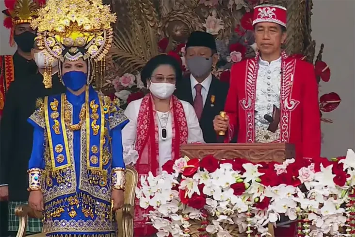 Curi Perhatian, Ini...