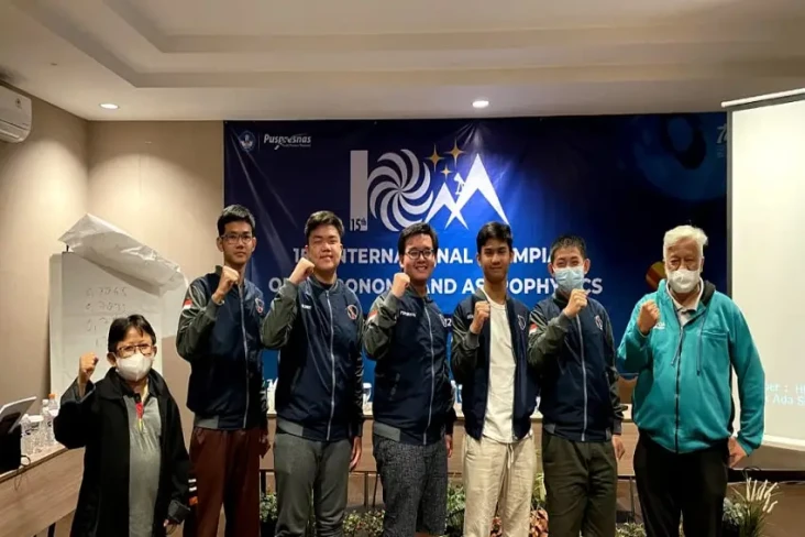 5 Siswa Wakili Indonesia...