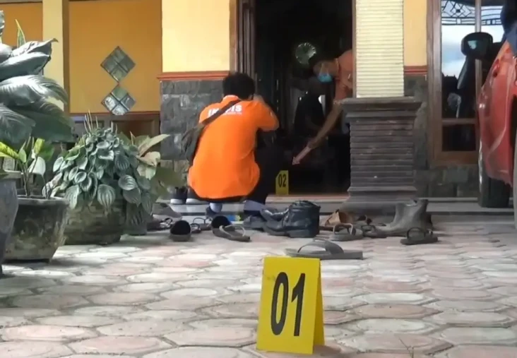 Pingsan Usai Kecelakaan,...