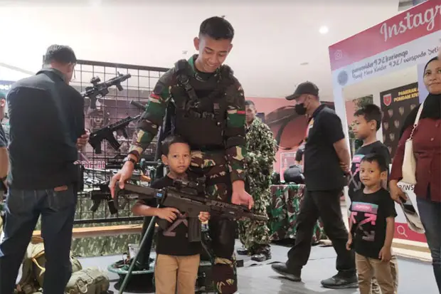Pameran Alutsista Meriahkan...