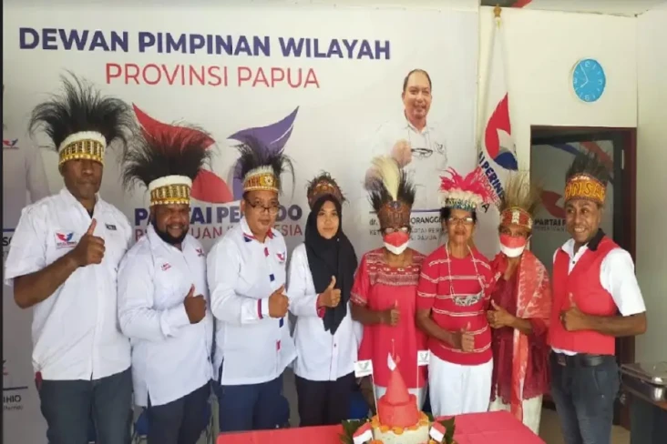Partai Perindo Gelar...