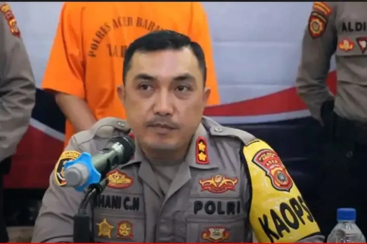 Foto Syur Anaknya Disebar...