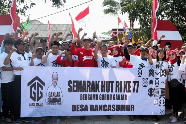 HUT ke-77 RI, Warga...