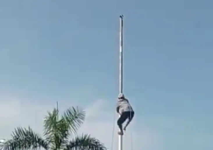 Aksi Heroik Petani di...