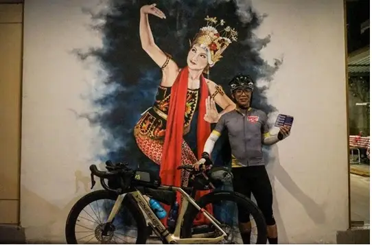 Pecahkan Rekor Bentang...