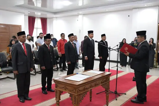 Pj Gubernur Sulbar Lantik...