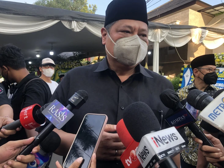 Kenang Hermanto Dardak,...