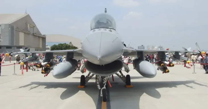 Spesifikasi F-16V, Jet...