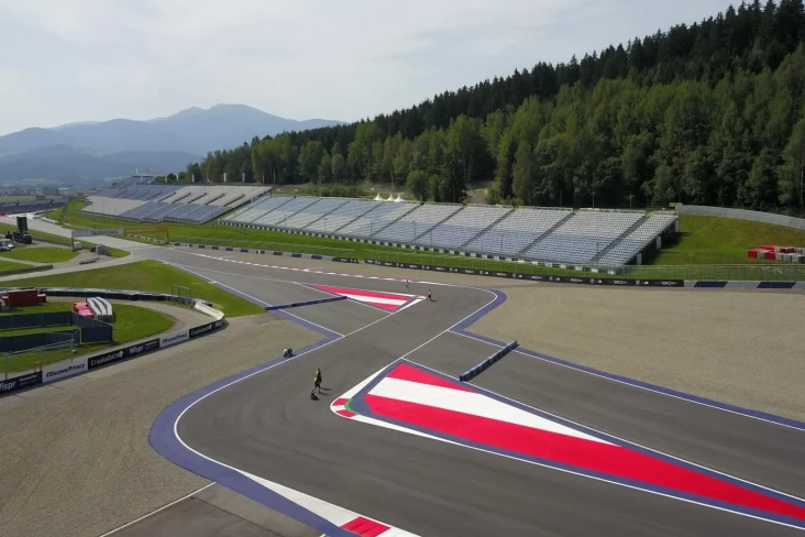 MotoGP Austria 2022:...