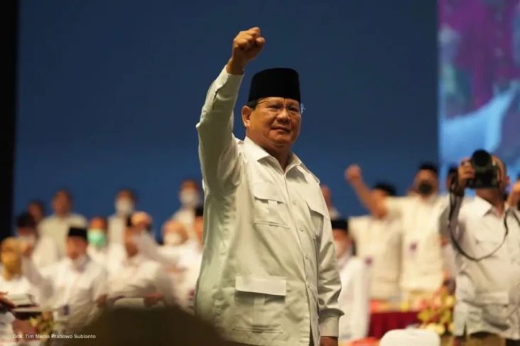 Survei SMRC: Di Antara...