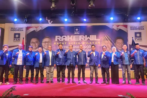 Tiga Nama Tokoh Politik...