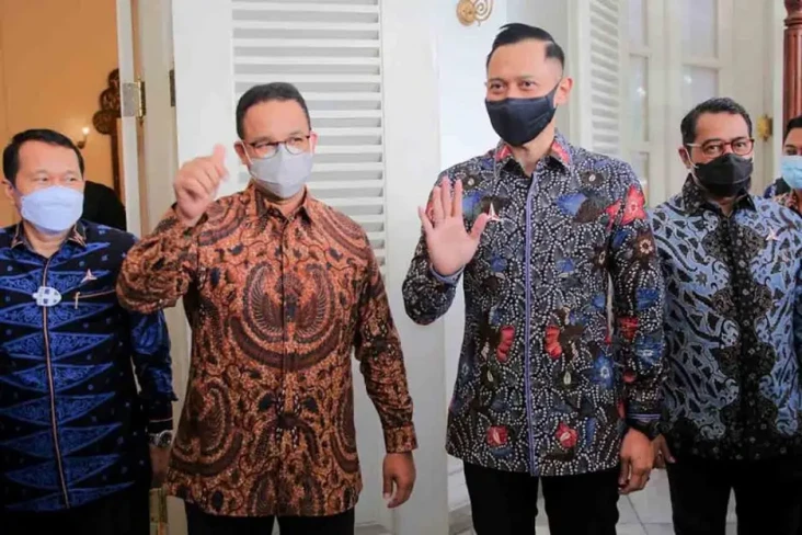 Anies-AHY Berpeluang...