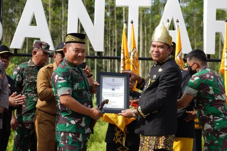 Tinjau Titik Nol IKN,...