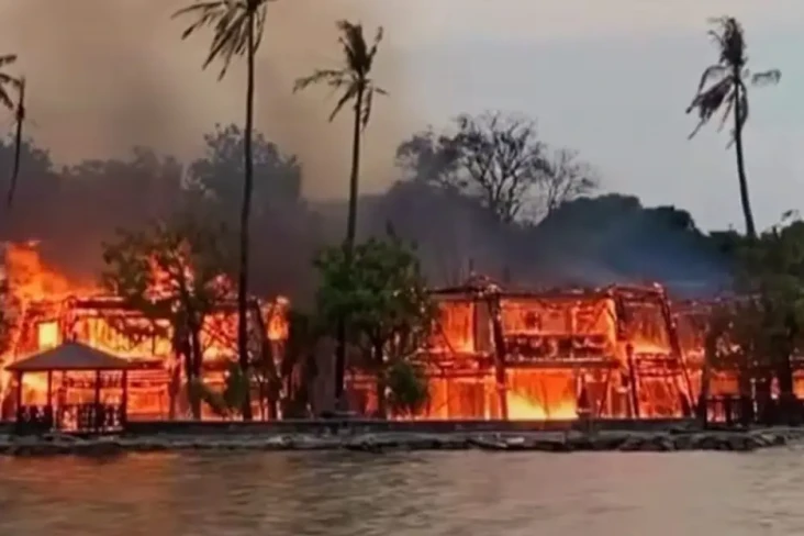 Kebakaran di Putri Duyung...