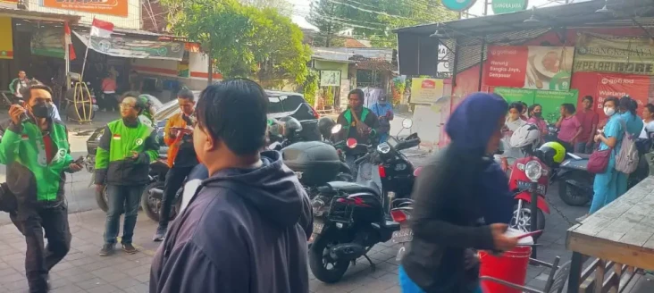 Detik-Detik Gempa Terkini...