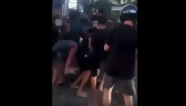 Saling Ejek usai Nonton...