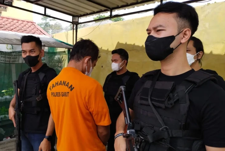 Terungkap! Mayat Pria...