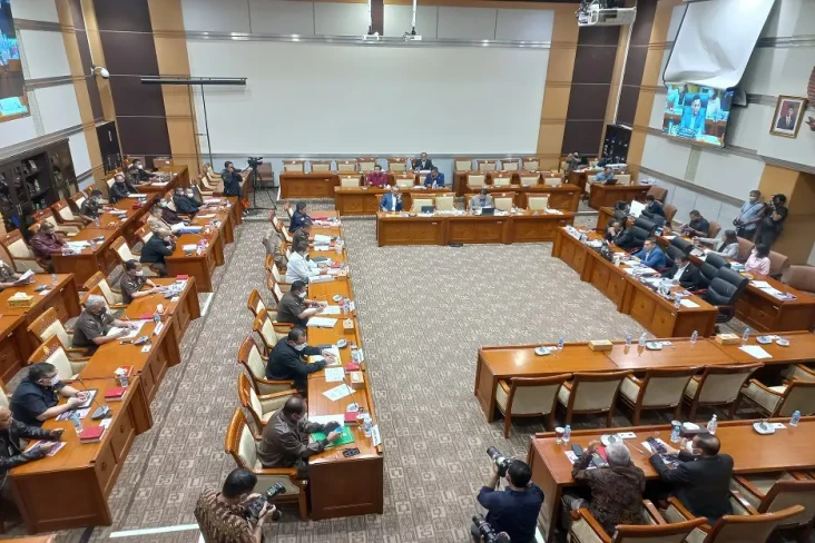 Usai Dibantarkan ke...