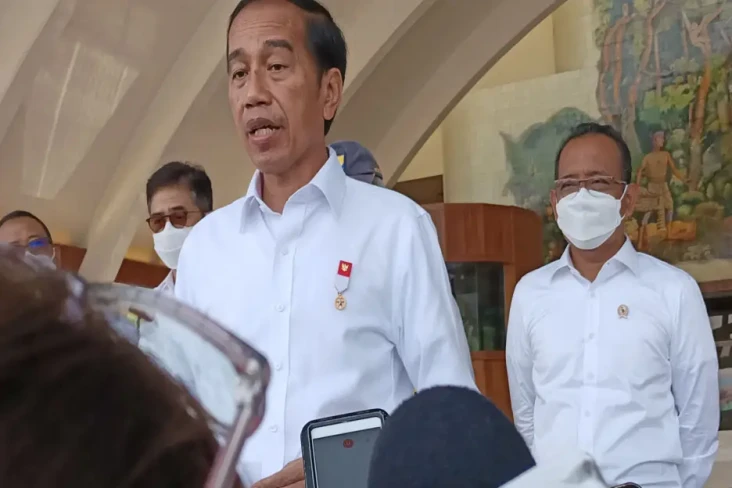 Jokowi Minta Menkes...
