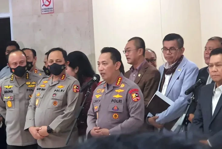 Rapat 8 Jam Lebih, Kapolri...
