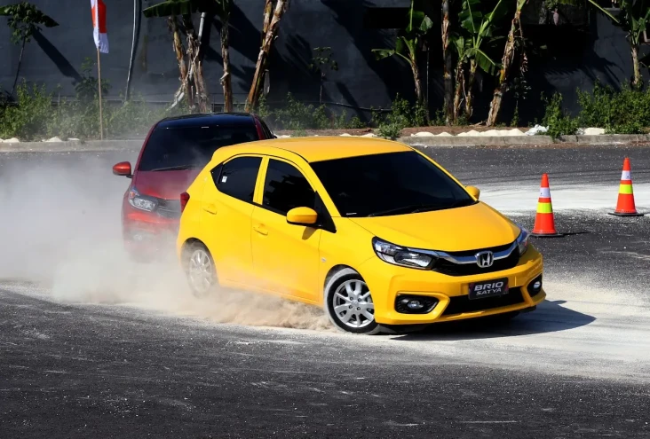 8 Fakta Unik Honda Brio,...