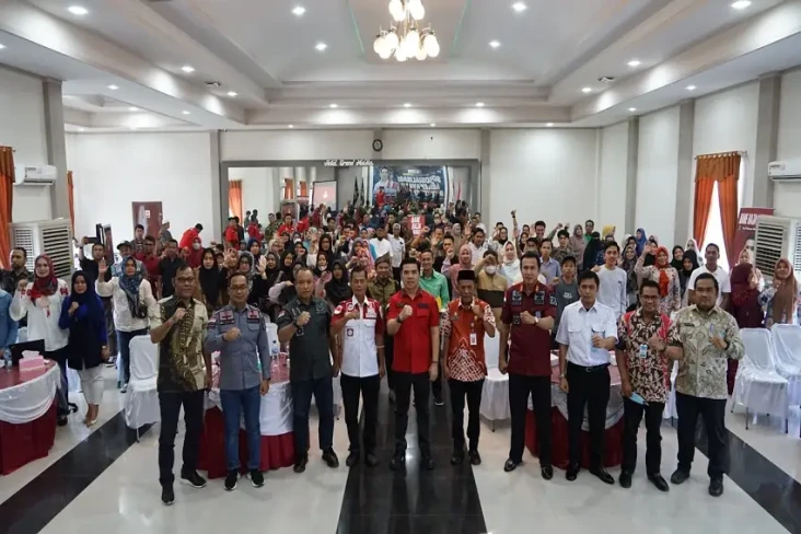 Stafsus Menkumham Ajak...