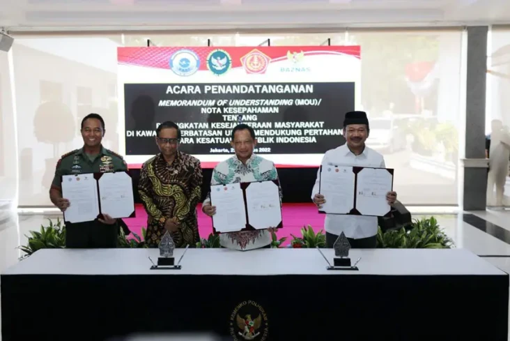 Menko Polhukam Dukung...