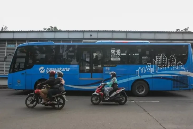 Transjakarta Rute Cibubur-BKN...