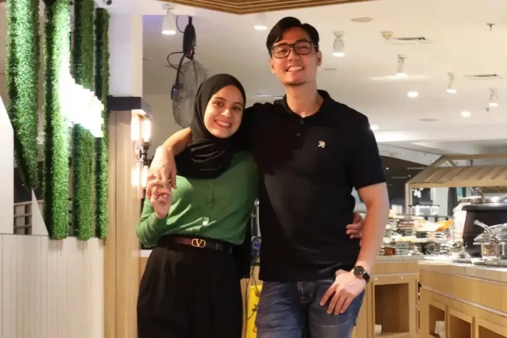 Nycta Gina Galau sang...