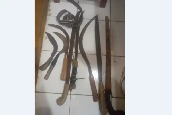 Diduga Hendak Tawuran,...