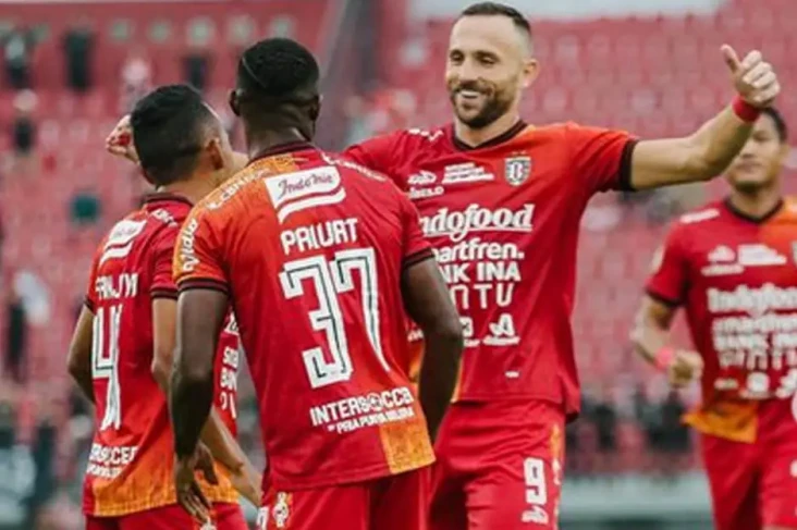 Hasil Liga 1 2022/2023:...