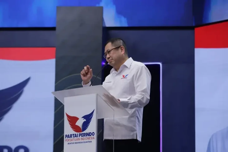 Pantun HT saat Lantik...