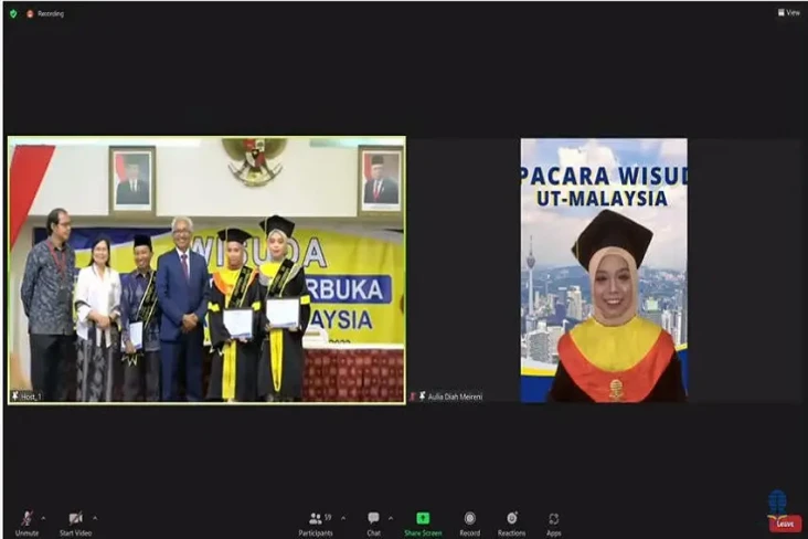 Bekerja Sambil Kuliah,...