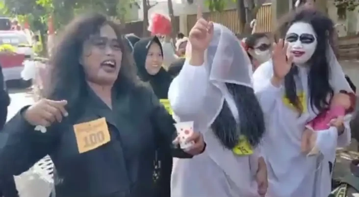 Penampakan Kuntilanak...