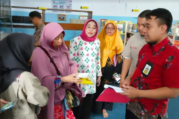 17 Perpustakaan Sekolah...