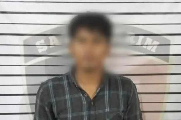 2 Pelaku Penganiayaan...