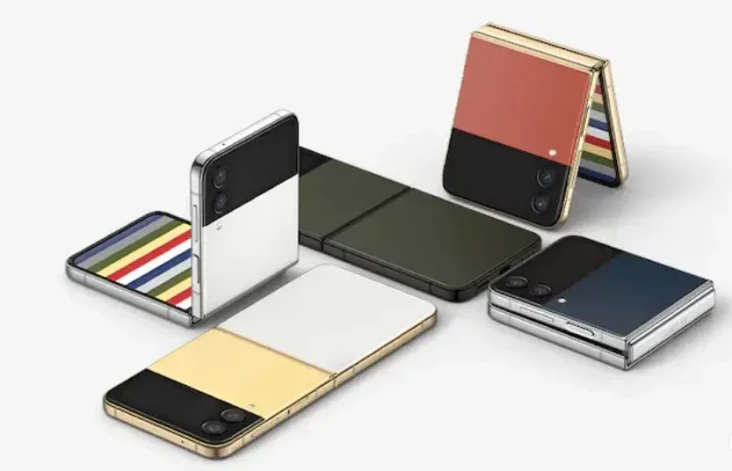 Samsung Galaxy Z Flip4...