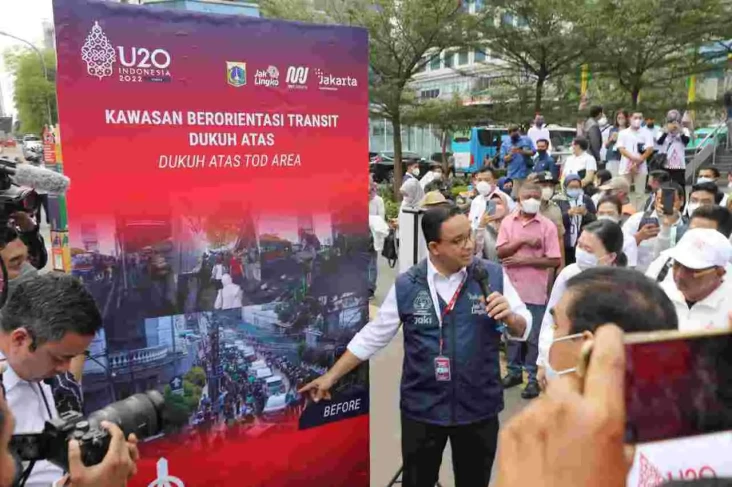 Jadi Tour Guide Delegasi...