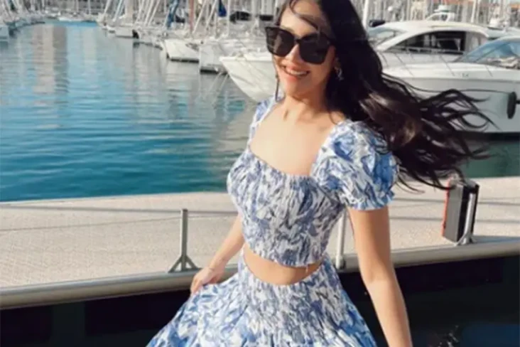 Anya Geraldine Pakai...