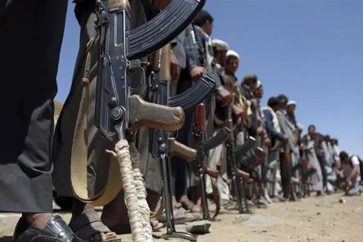 Pemberontak Houthi Yaman...