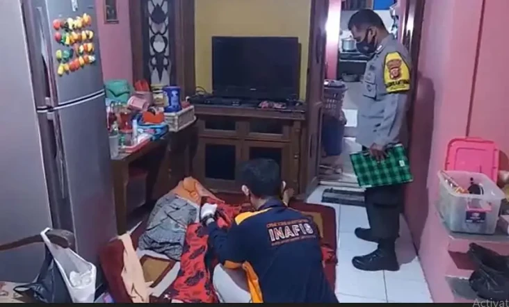Janda Pensiunan PNS...