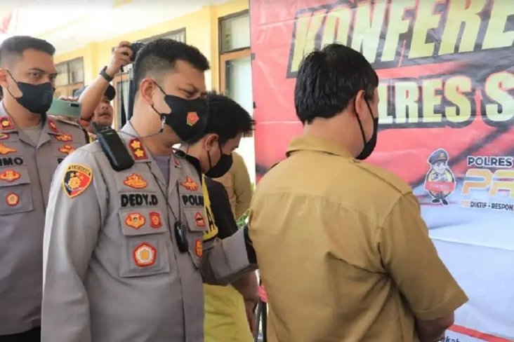 Parah! Kades di Sukabumi...