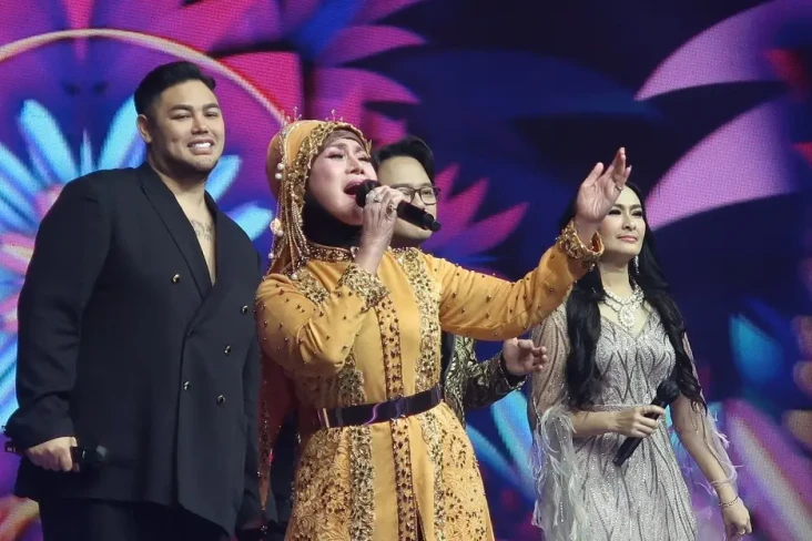 Elvy Sukaesih, Inul...