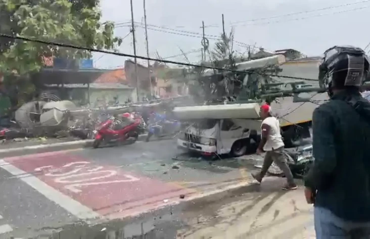 Kecelakaan Maut Truk...